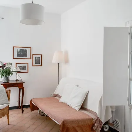 Loggia Delle Rondini Apartment Lingueglietta